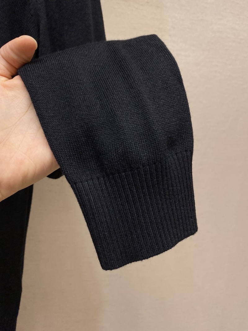 Bv*b*rry sweaters
